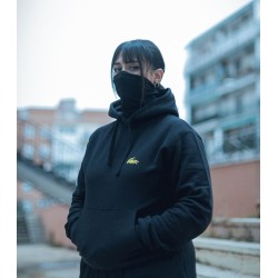 Hoodie Le Monde Est A Nous - WE RESIST