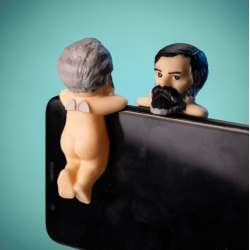 Sonny Engels (Engels) - Enemigos de Esp