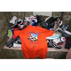 Camiseta Always looking for The new model  - TGTE