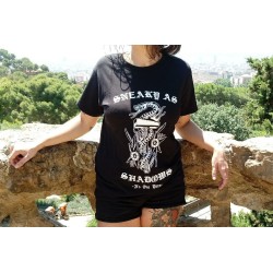 Camiseta Sneaky as Shadows - ITS OUR TURN