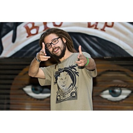 Conquering Lion - PULL UP WEAR